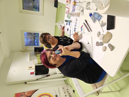 barvanje_ kamenčkov_1